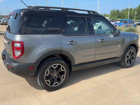 Used 2025 Ford Bronco Sport Outer Banks w/ Outer Banks Tech Package+ AWD/4WD image 9