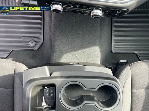 Used 2025 GMC Sierra 1500 Elevation image 25