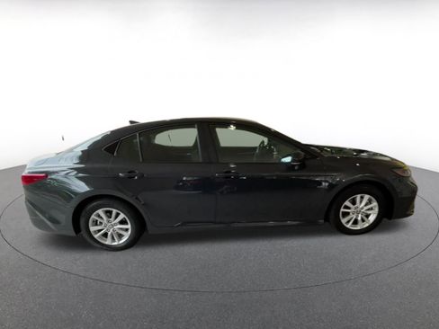 Used 2025 Toyota Camry LE image 16