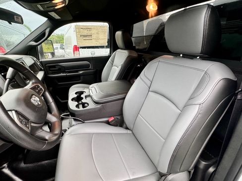 New 2024 RAM 5500 Tradesman AWD/4WD image 10