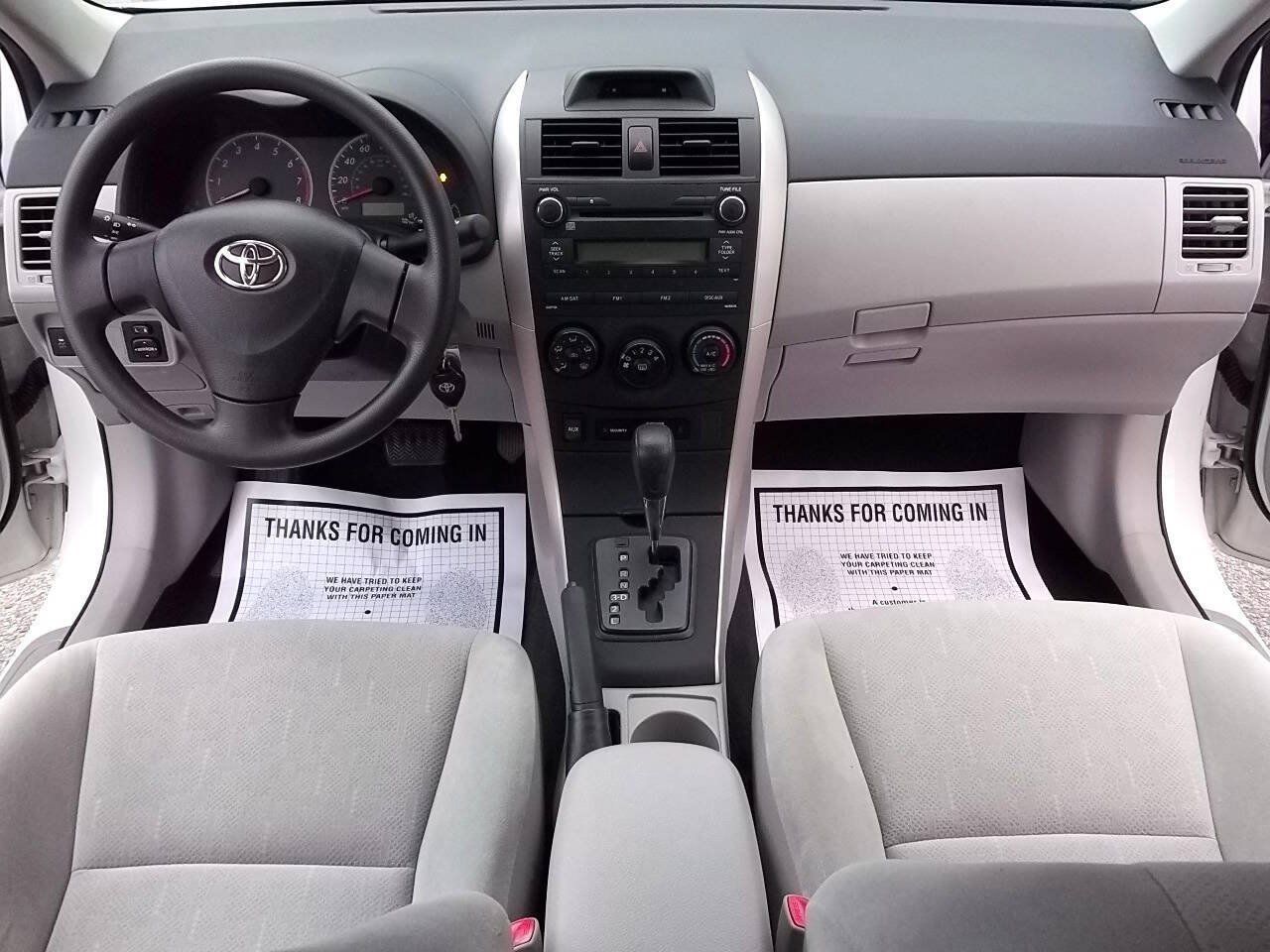 Used 2013 Toyota Corolla L FWD image 15
