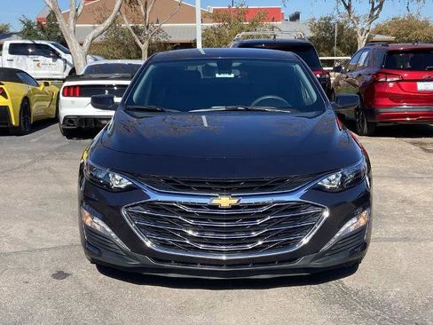 Used 2022 Chevrolet Malibu LT image 3