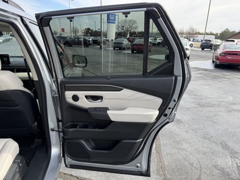 New 2026 Honda Pilot Touring image 20