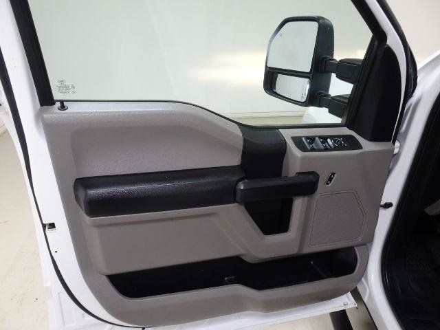 Used 2019 Ford F250 XL w/ Power Equipment Group RWD image 23