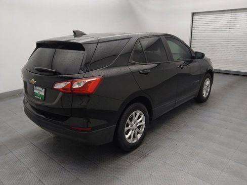 Used 2020 Chevrolet Equinox LS w/ LS Convenience Package FWD image 10