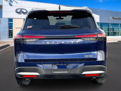 New 2026 INFINITI QX60 Luxe image 4