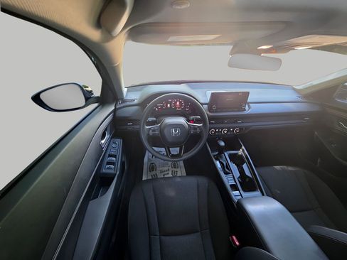 Used 2023 Honda Accord EX image 10