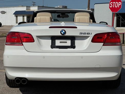 Used 2010 BMW 328i Convertible RWD image 12
