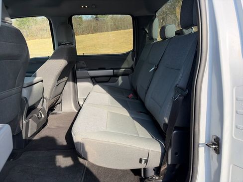 Used 2025 Ford F150 XLT w/ Equipment Group 301A Standard image 21