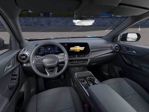 New 2026 Chevrolet Equinox LT w/ Safety and Technology Package FWD image 16