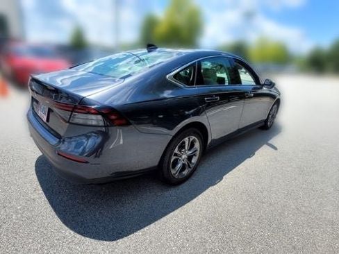 Used 2023 Honda Accord EX image 8