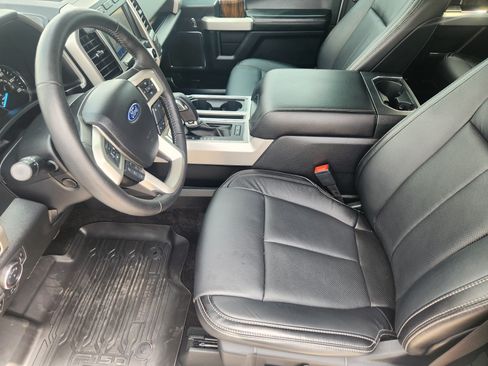 Certified 2019 Ford F150 Lariat w/ Equipment Group 502A Luxury AWD/4WD image 14