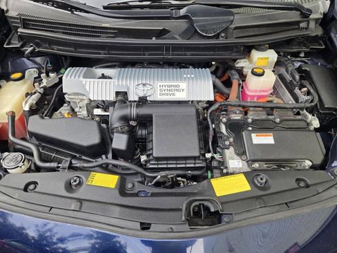Used 2013 Toyota Prius Four FWD image 14