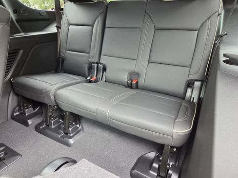 New 2026 GMC Yukon Elevation w/ Elevation Premium Package RWD image 7