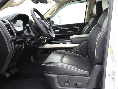 Used 2022 RAM 2500 Laramie AWD/4WD image 8