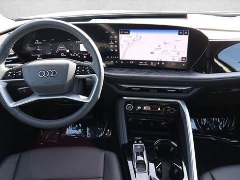 New 2025 Audi Q5 Premium Plus image 16