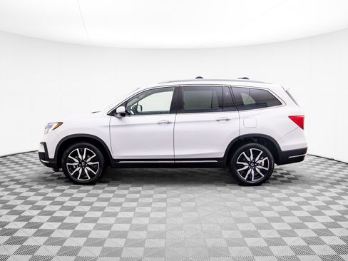 Used 2021 Honda Pilot Touring image 4