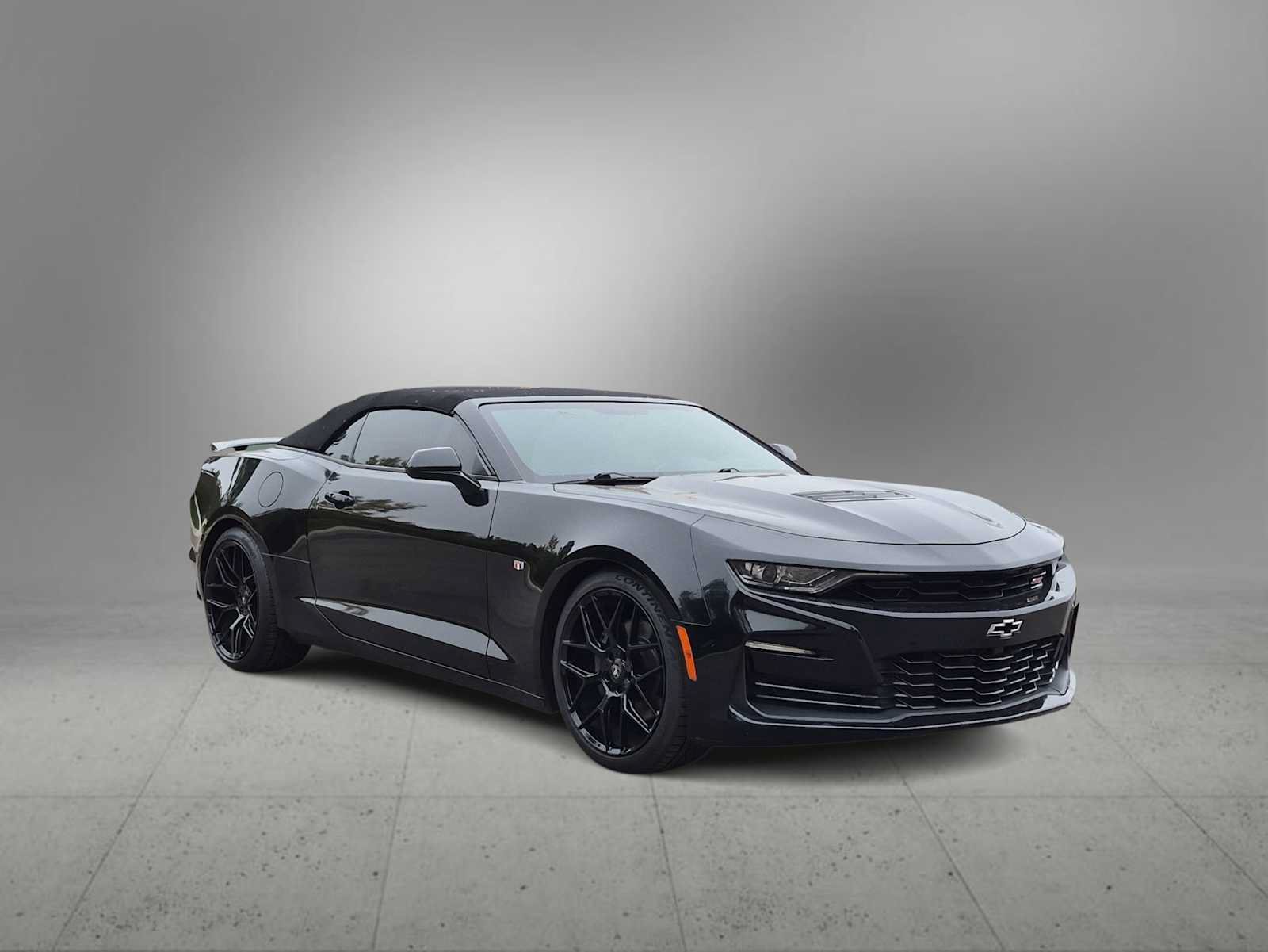 Used 2019 Chevrolet Camaro SS RWD image 2