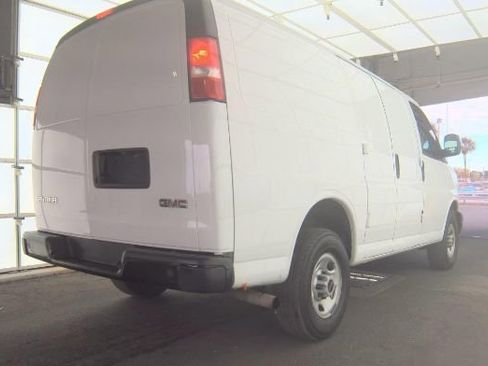Used 2023 GMC Savana 2500 w/ Driver Convenience Package image 4