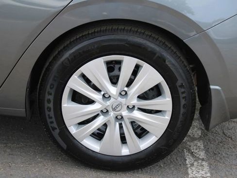 Used 2025 Nissan Sentra S FWD image 7