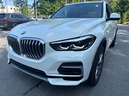 Used 2023 BMW X5 xDrive40i w/ Premium Package AWD/4WD image 9