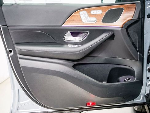 Used 2025 Mercedes-Benz GLE 350 4MATIC image 19