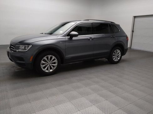 Used 2019 Volkswagen Tiguan SEL R-Line image 2