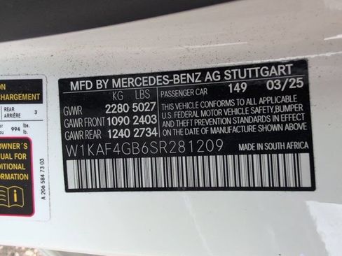 Used 2025 Mercedes-Benz C 300 Sedan image 35