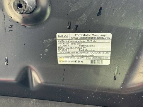 Used 2025 Ford F150 Lariat w/ Equipment Group 502A High image 32