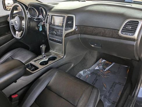 Used 2013 Jeep Grand Cherokee Laredo image 22