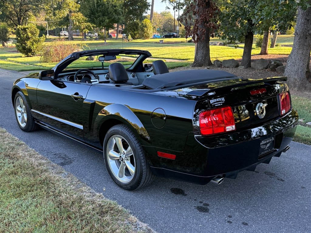 Used 2007 Ford Mustang GT RWD image 24