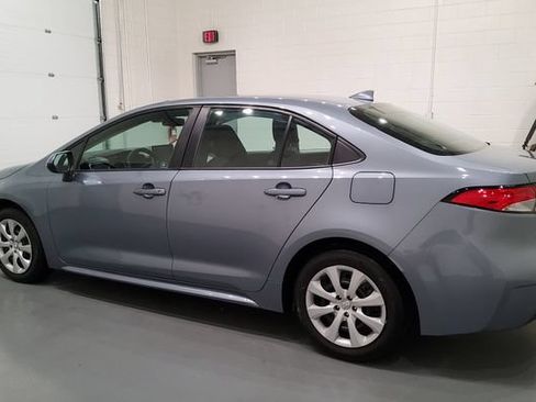 Used 2021 Toyota Corolla LE FWD image 4