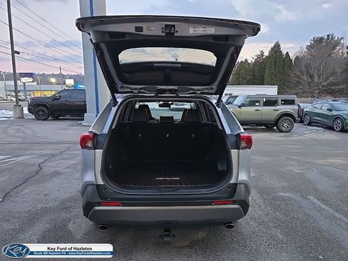 Used 2020 Toyota RAV4 Limited image 22