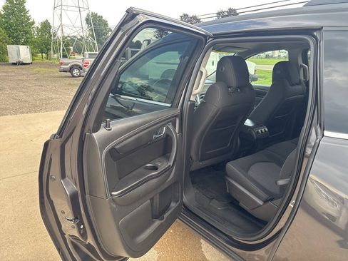 Used 2016 Chevrolet Traverse LT w/ Style and Technology Package AWD/4WD image 10