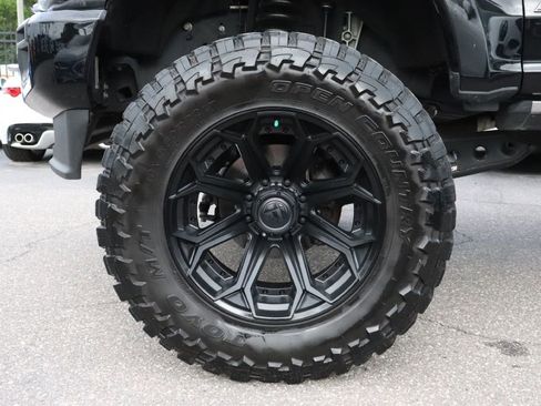 Used 2022 Ford F250 Platinum image 30