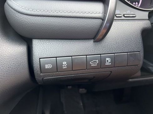 Used 2024 Toyota Camry SE image 35