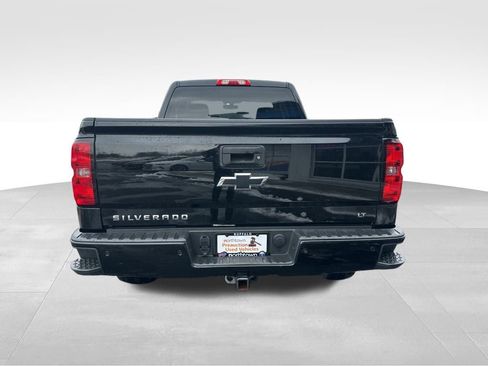 Used 2018 Chevrolet Silverado 1500 LT w/ Midnight Edition image 6