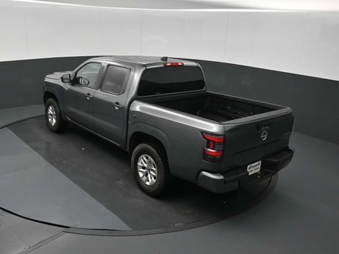 Used 2024 Nissan Frontier SV AWD/4WD image 14