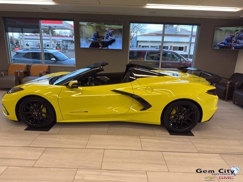 Used 2023 Chevrolet Corvette Stingray Premium Conv RWD image 1