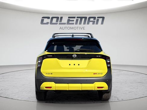 New 2026 Nissan Kicks SR image 4