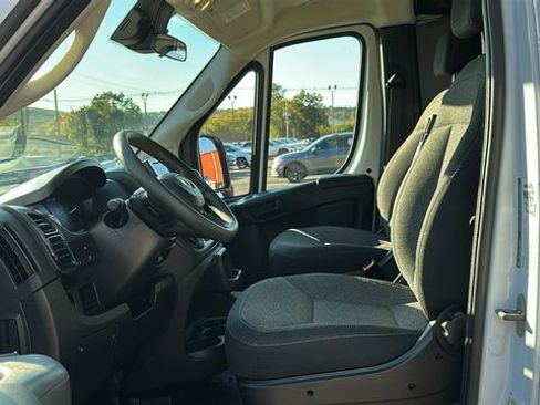 Used 2023 RAM ProMaster 2500 FWD image 10