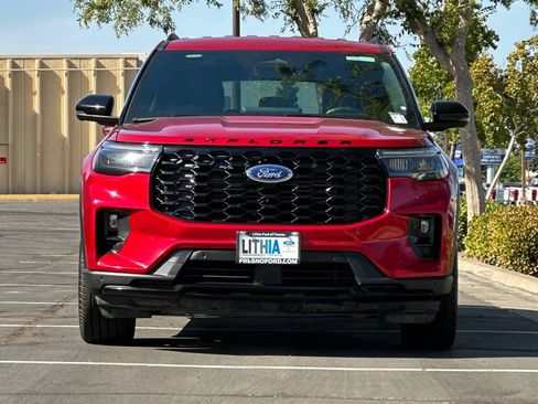 Certified 2025 Ford Explorer ST-Line w/ ST-Line Street Pack AWD/4WD image 11