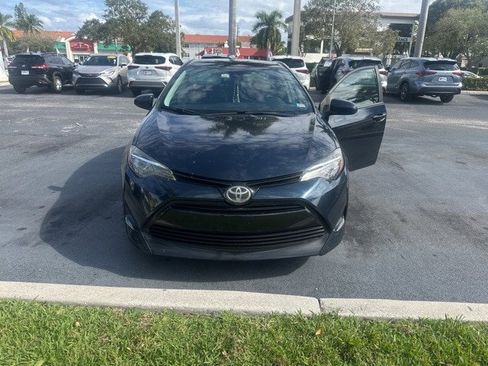 Used 2017 Toyota Corolla L image 4