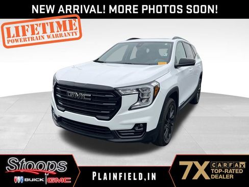 Used 2024 GMC Terrain SLT w/ Elevation Edition AWD/4WD image 1