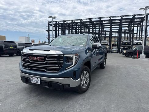 Used 2024 GMC Sierra 1500 SLT RWD image 1