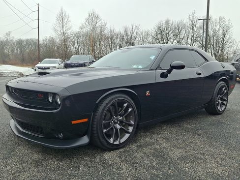 Used 2020 Dodge Challenger R/T Scat Pack w/ Scat Pack Stripe image 4