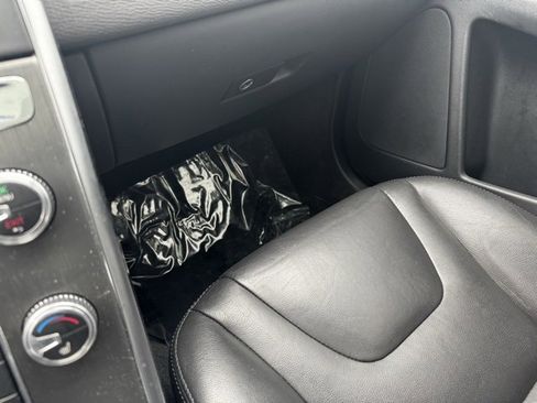 Used 2016 Volvo XC60 T6 w/ Proximity Package image 23