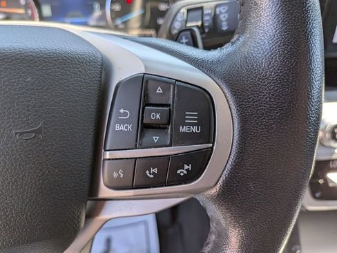 Used 2020 Ford Explorer XLT w/ Equipment Group 202A AWD/4WD image 11