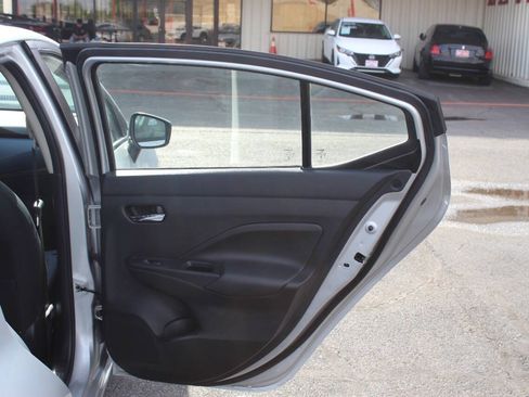 Used 2025 Nissan Versa SV FWD image 12