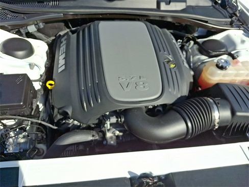 Used 2022 Dodge Challenger R/T w/ Plus Package image 27